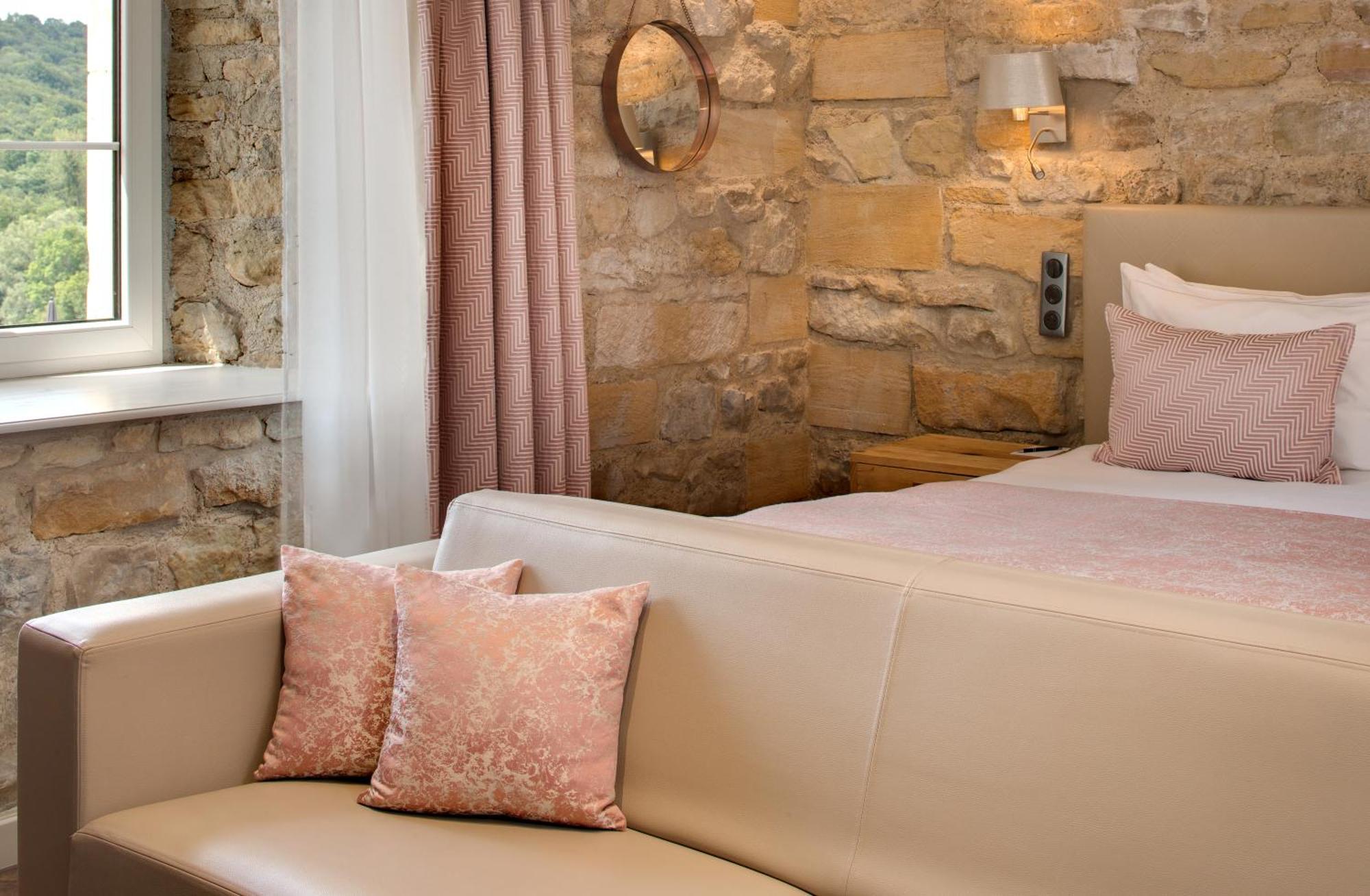 Domaine De La Klauss & Spa, Restaurant Gastronomique Le K Montenach Eksteriør billede
